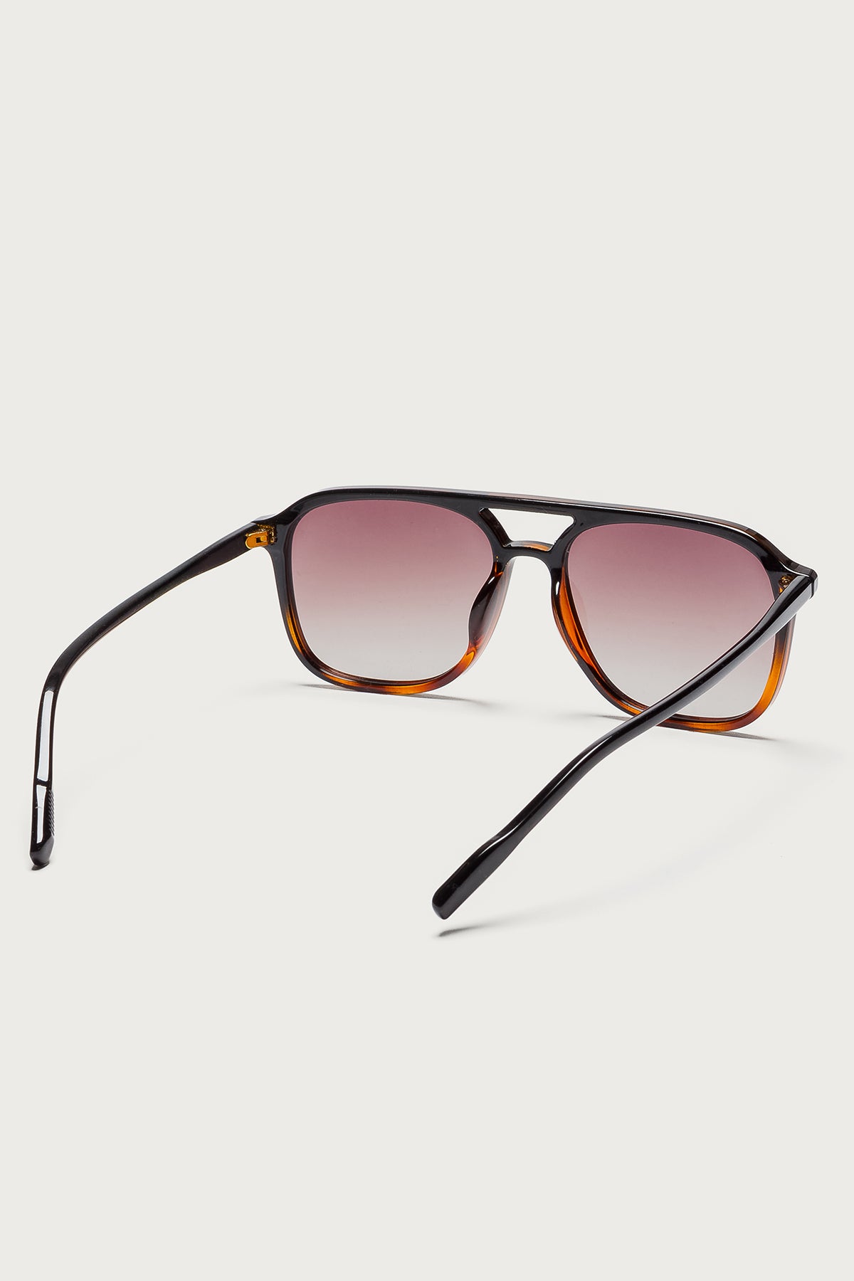 Katirina Square Sunglasses - Image 4