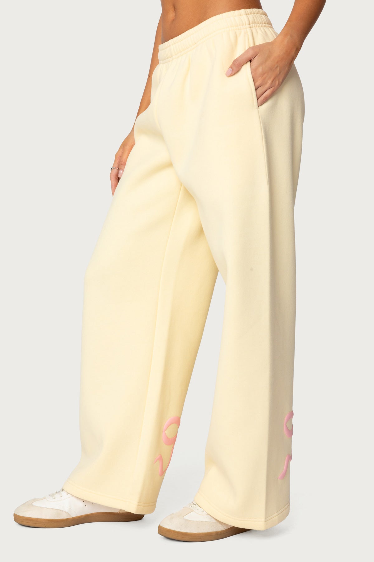 Bonney Bow Detail Sweatpants - Image 3