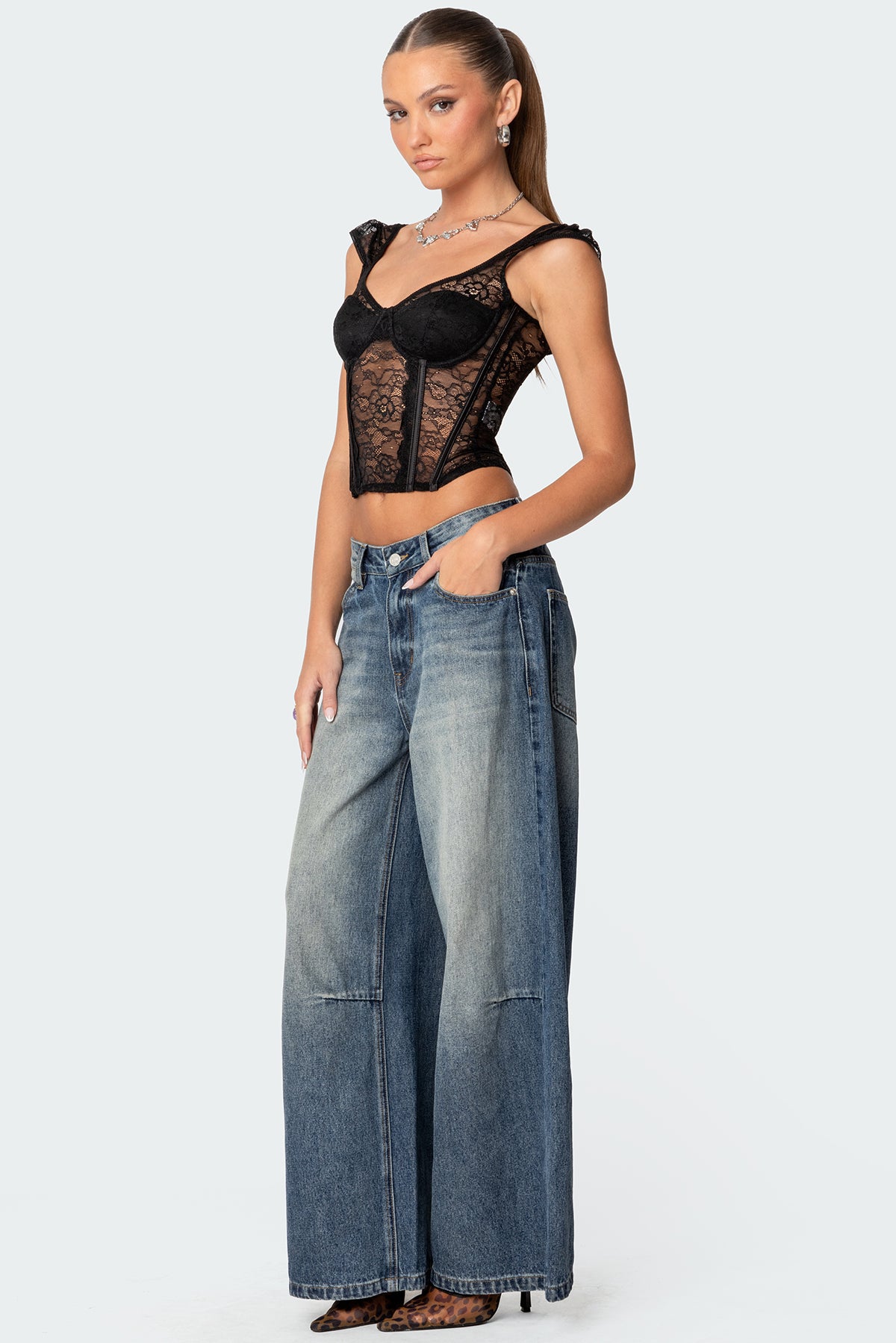Rita Lace Corset - Image 4