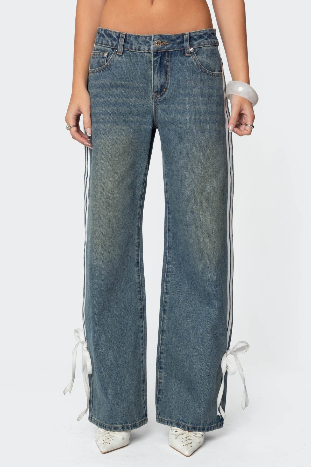 Ribbon Washed Low Rise Baggy Jeans - Image 2