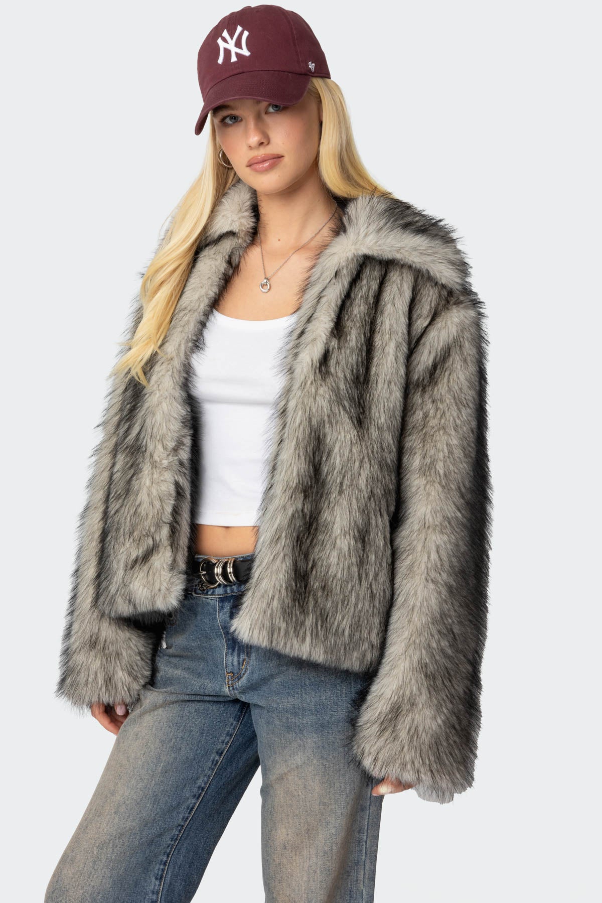 Mob Wife Faux Fur Jacket - Image 4