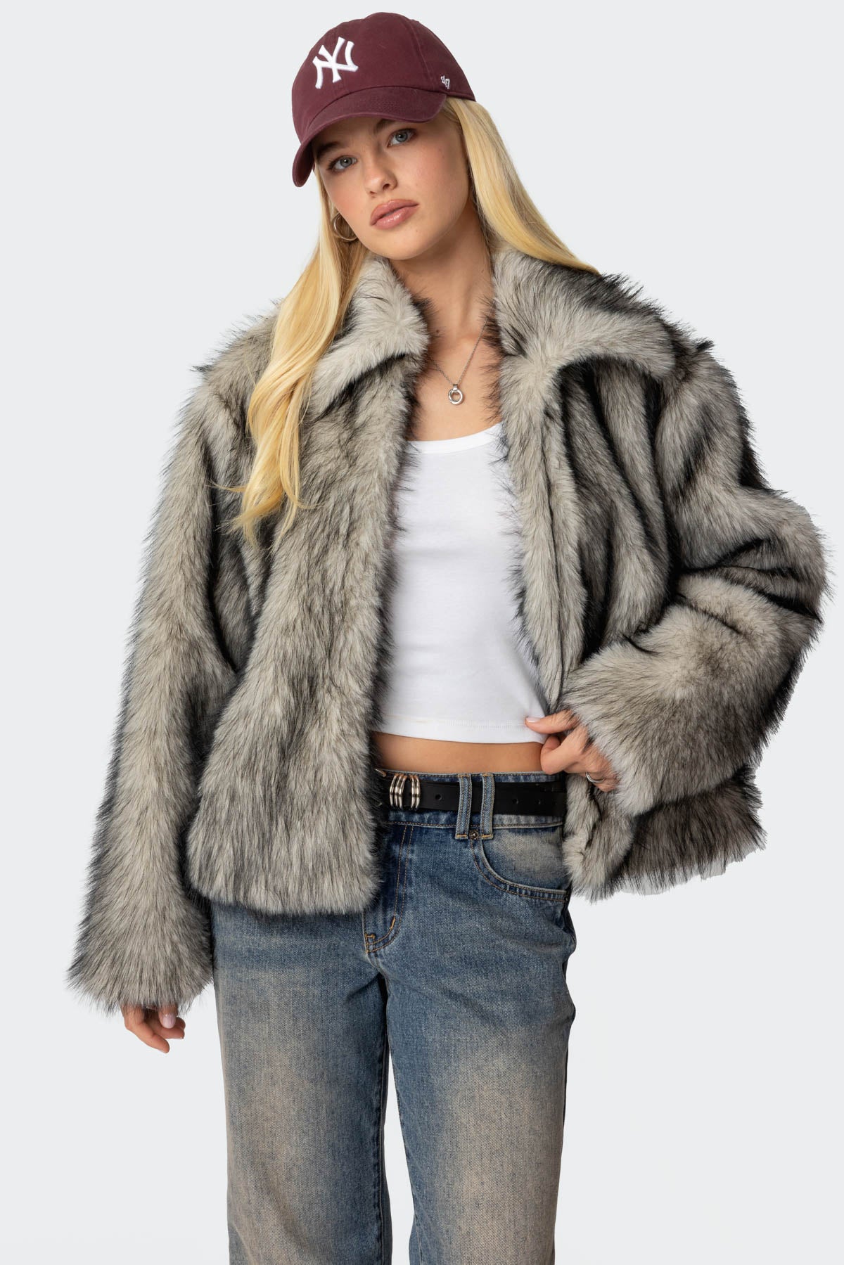 Mob Wife Faux Fur Jacket - Image 2