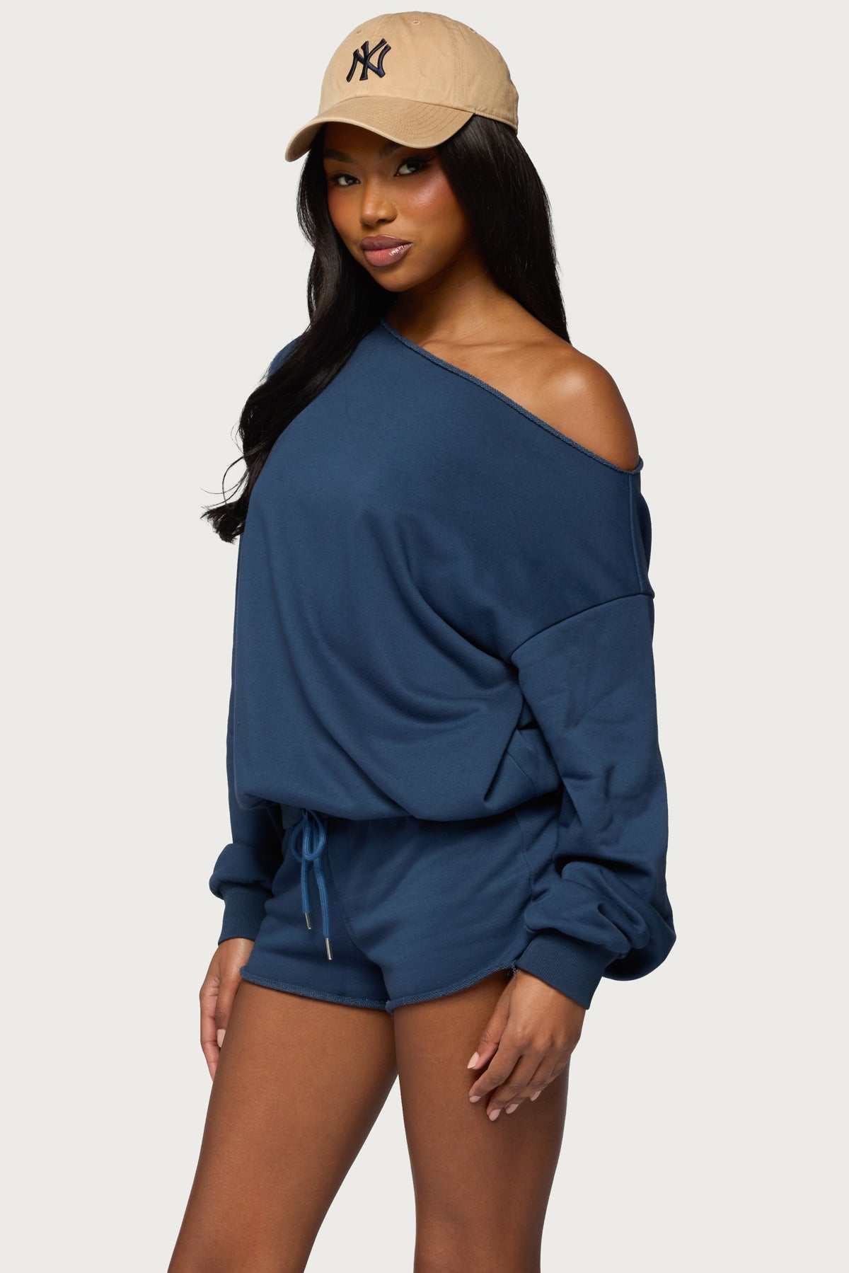 Juana Off Shoulder Lightweight Sweatshirt - Image 4