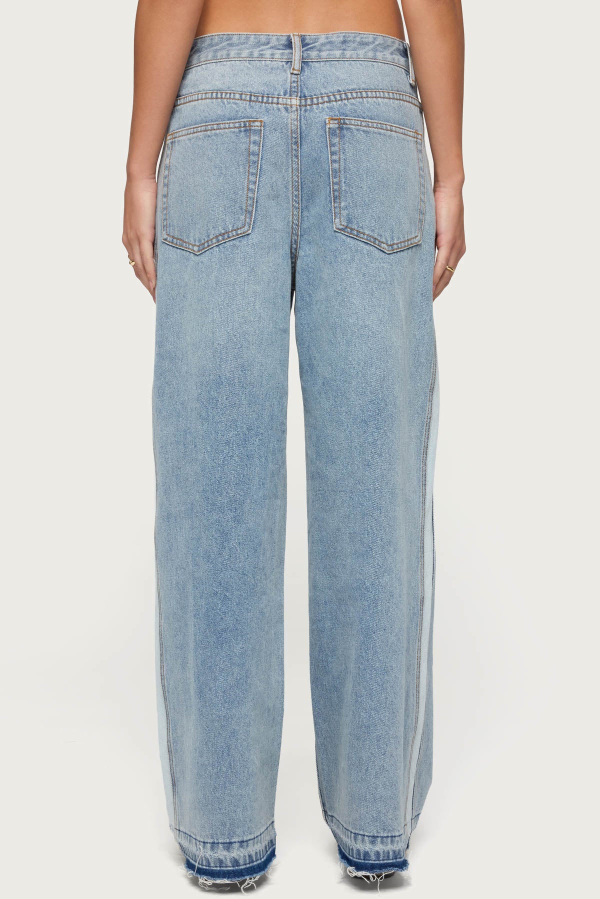 Cailin Contrast Panel Low Rise Baggy Jeans - Image 4