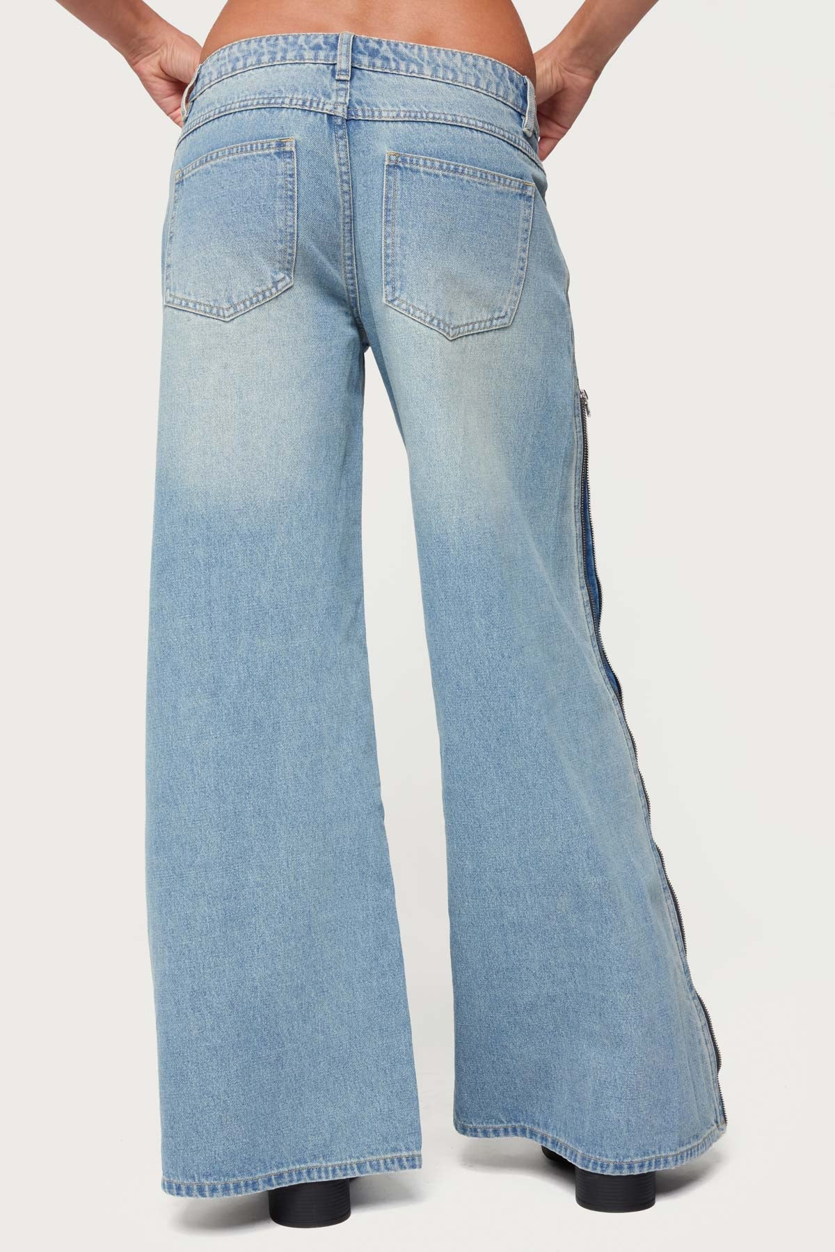 Zippered Washed Low Rise Wide Leg Jeans - Image 5