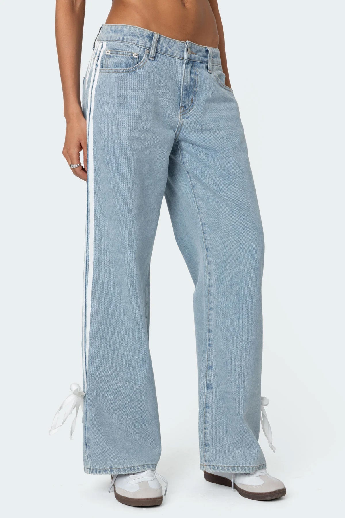 Ribbon Washed Low Rise Baggy Jeans - Image 2