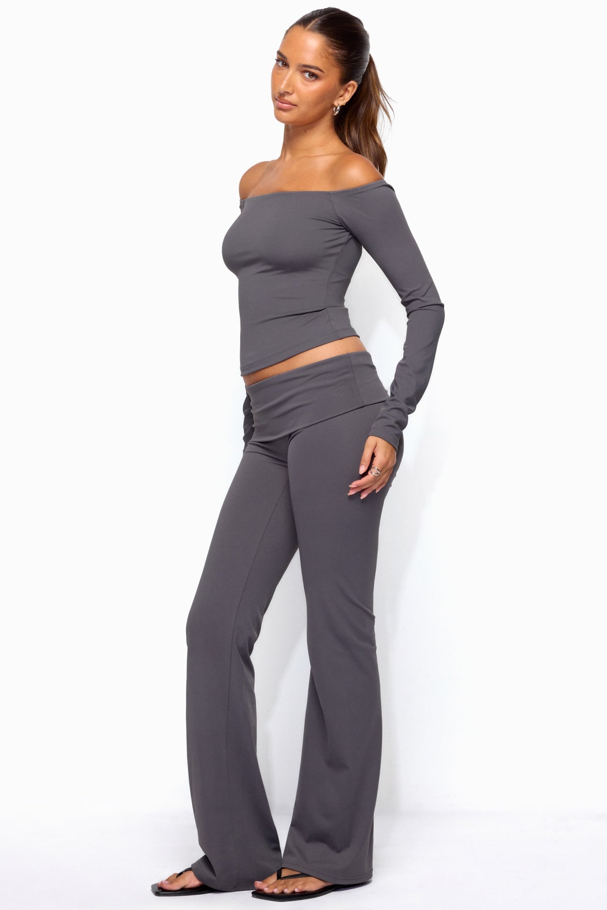 Oriane Foldover Flared Leggings - Image 4