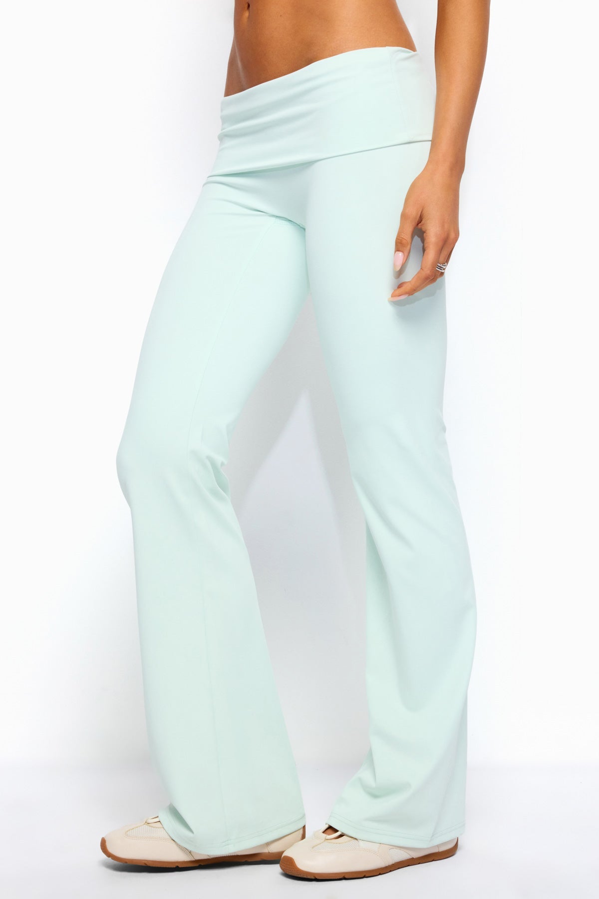 Oriane Foldover Flared Leggings - Image 3