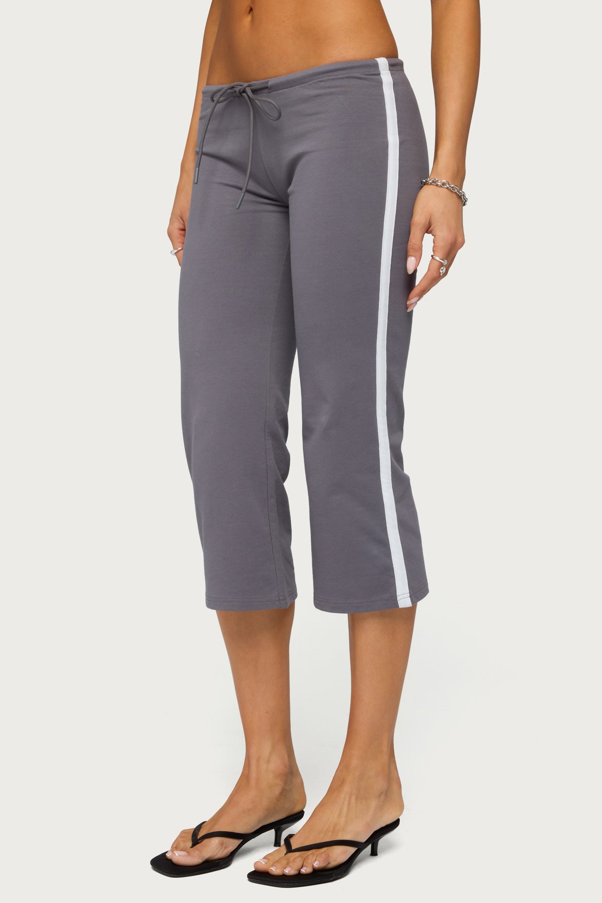 Milene Contrast French Terry Capri Pants - Image 3