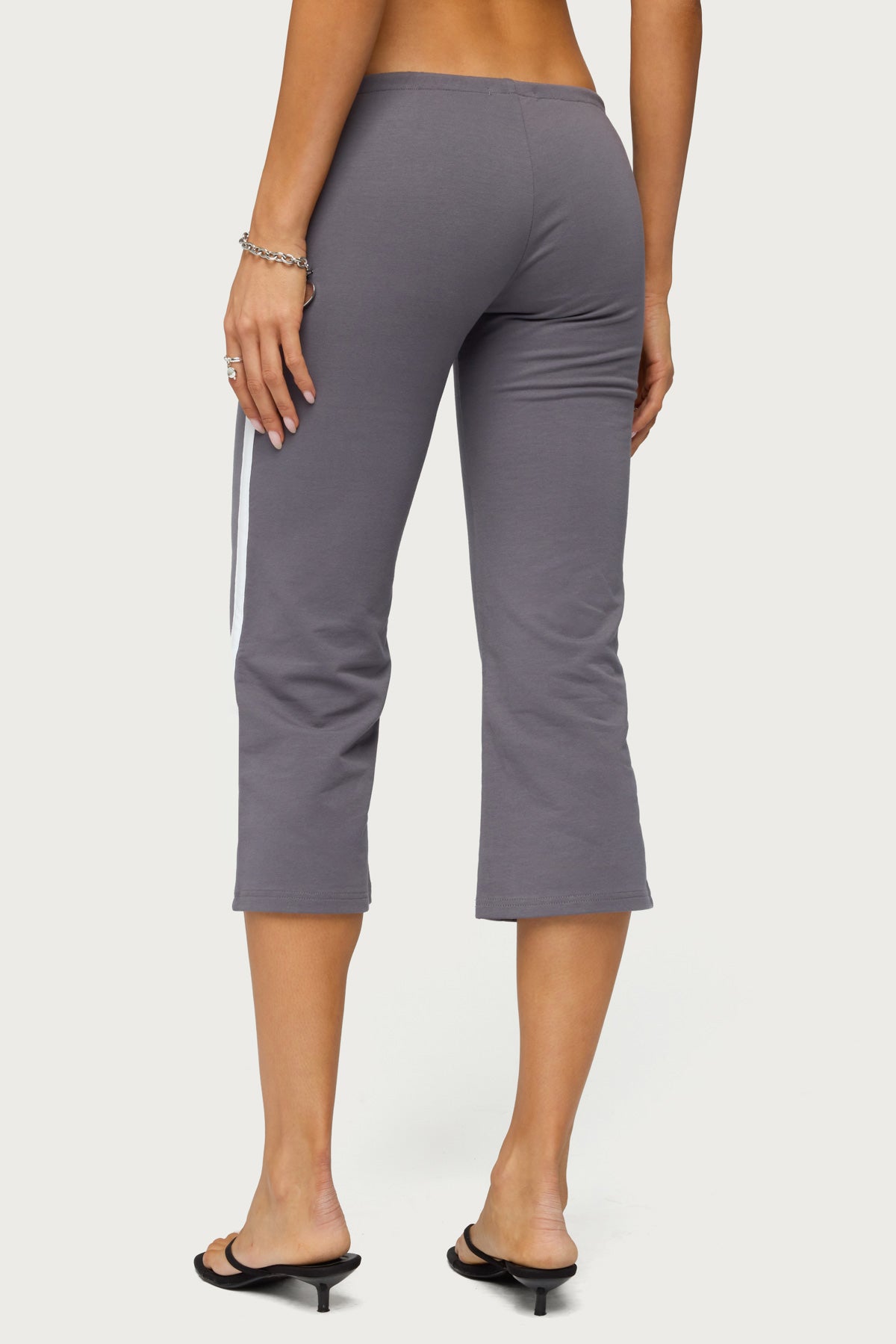 Milene Contrast French Terry Capri Pants - Image 4