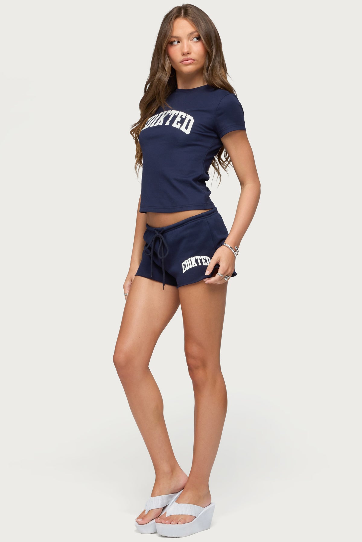 Sporty Babe Edikted T Shirt - Image 5