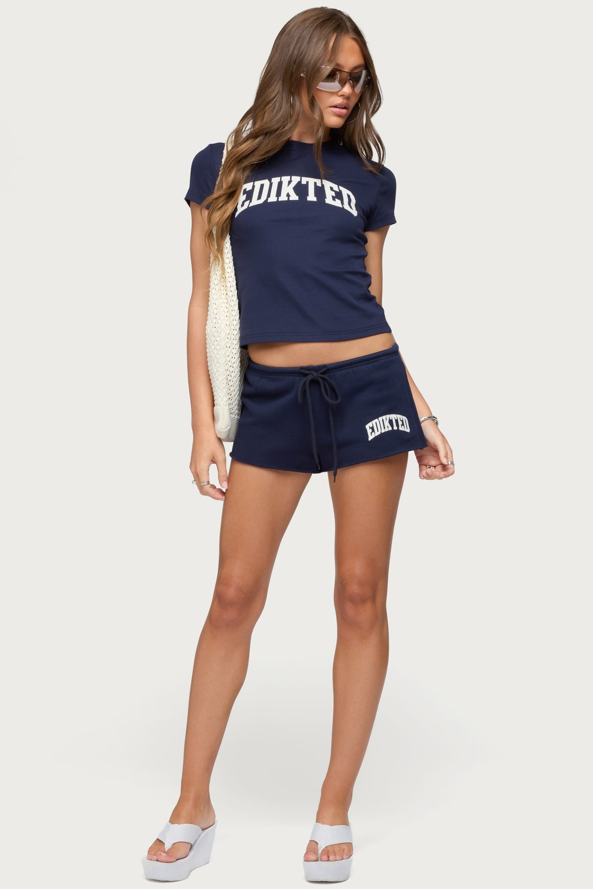 Sporty Babe Edikted T Shirt - Image 3