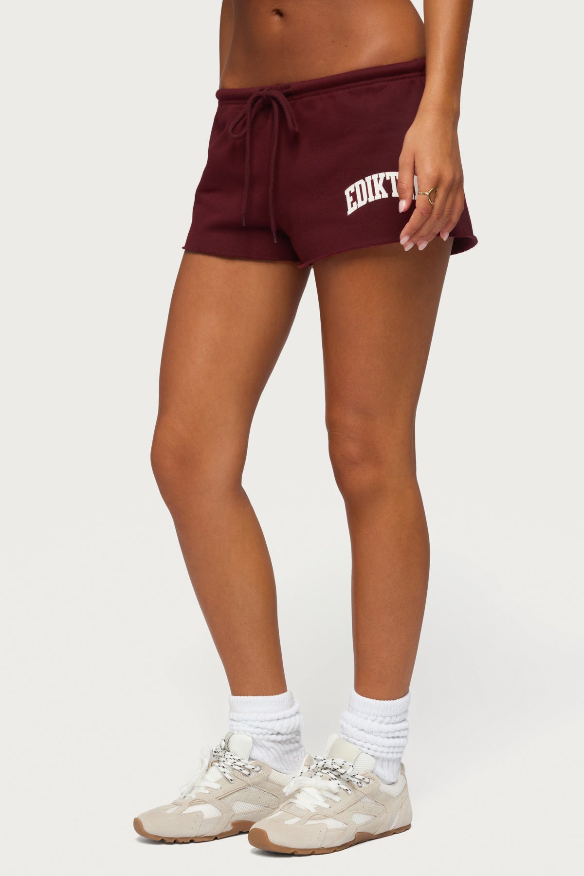 Sporty Babe Edikted Micro Shorts - Image 2