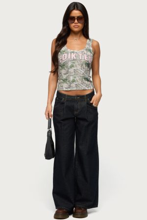 Pleated Low Rise Wide Leg Jeans