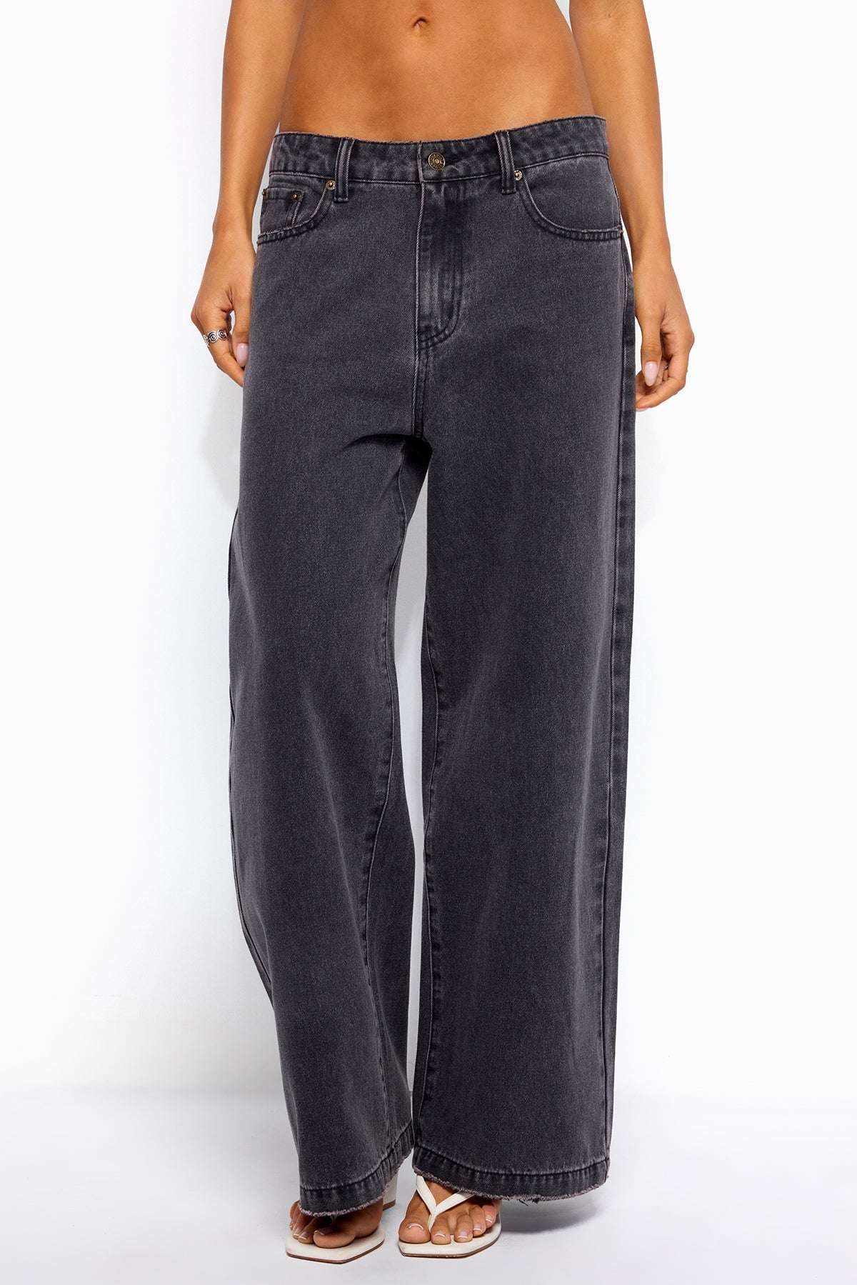 Nichol Low Rise Baggy Jeans - Image 3