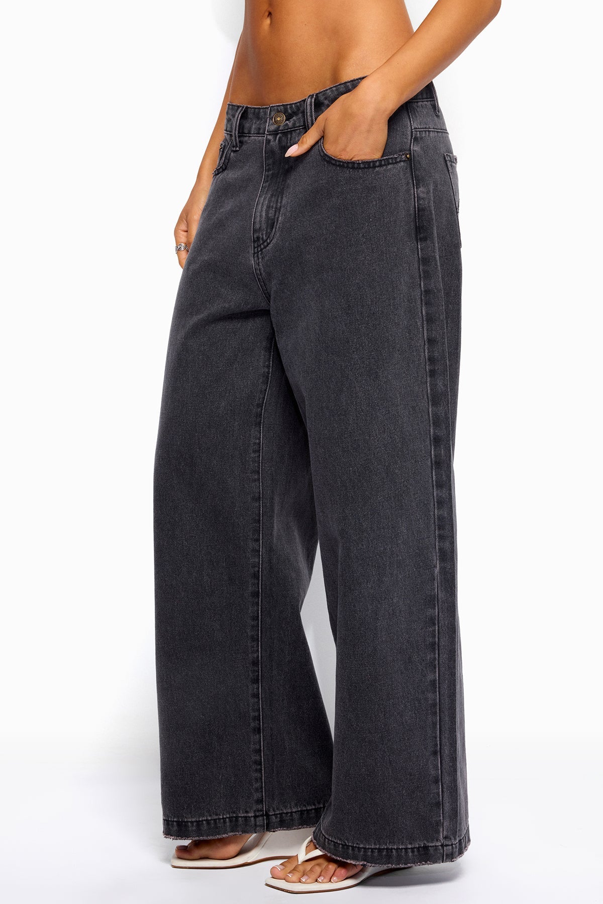 Nichol Low Rise Baggy Jeans - Image 4